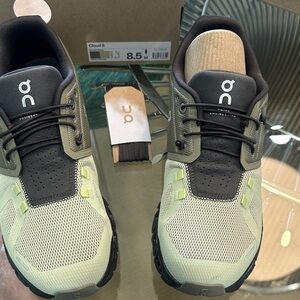 NWT On Running Cloud 5 Men's Athletic Shoes